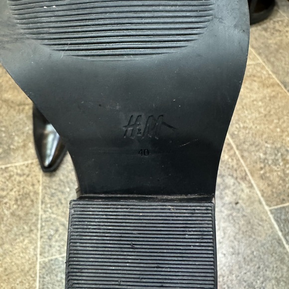 H&M Black Knee-High Leather Boots - Picture 5 of 6